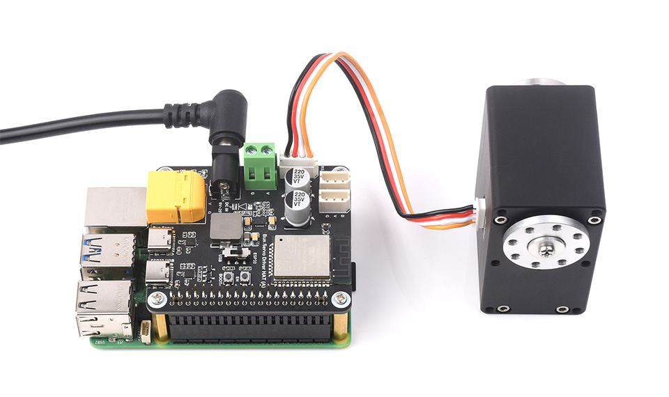 Serial Bus Servo Driver HAT, suitable for Raspberry P 5 / 4B